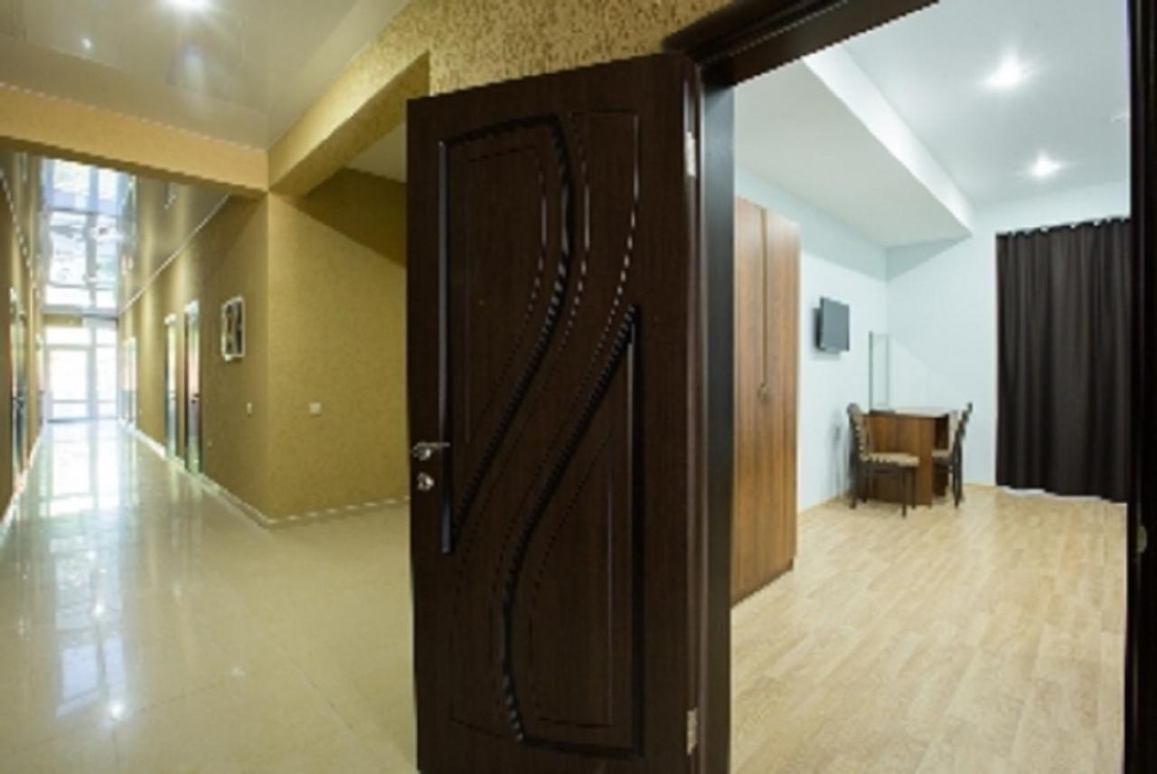 Calipso Sea Hotel Gagra Exterior photo