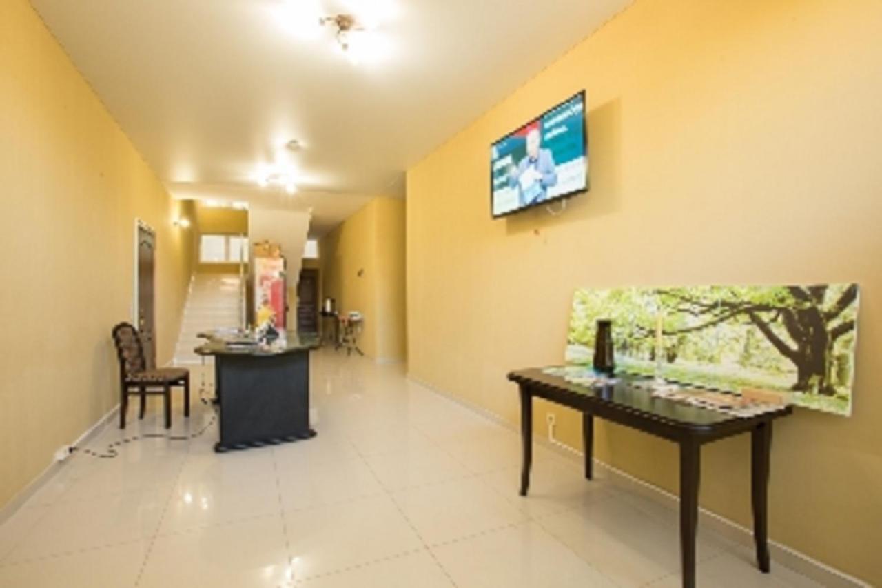 Calipso Sea Hotel Gagra Exterior photo