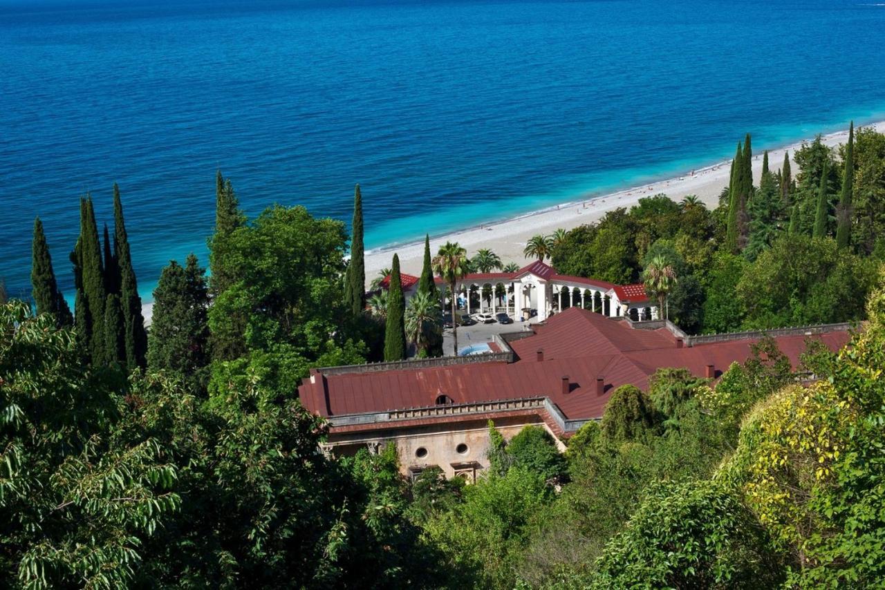 Calipso Sea Hotel Gagra Exterior photo