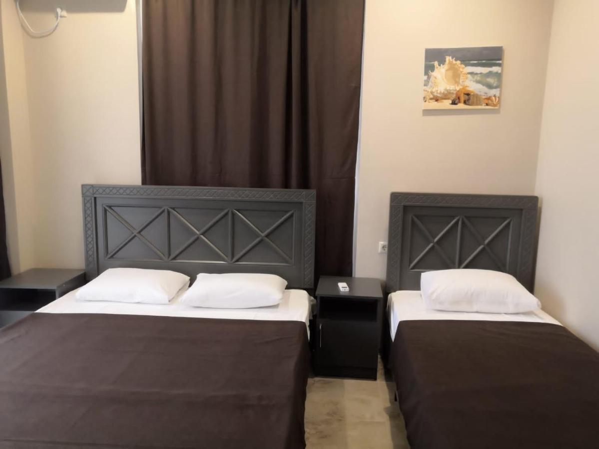 Calipso Sea Hotel Gagra Exterior photo